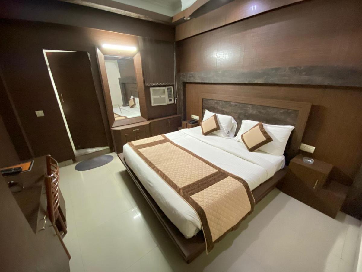 Airport Hotel Vishal Residency New Delhi Exterior photo