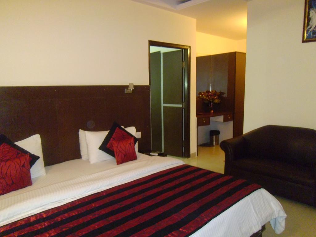 Airport Hotel Vishal Residency New Delhi Exterior photo