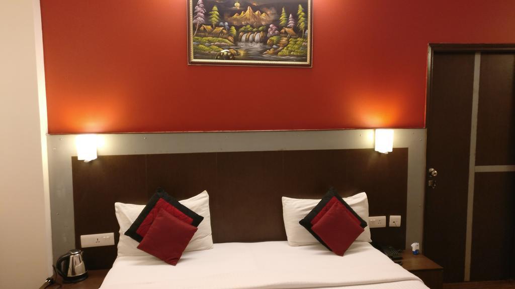 Airport Hotel Vishal Residency New Delhi Exterior photo