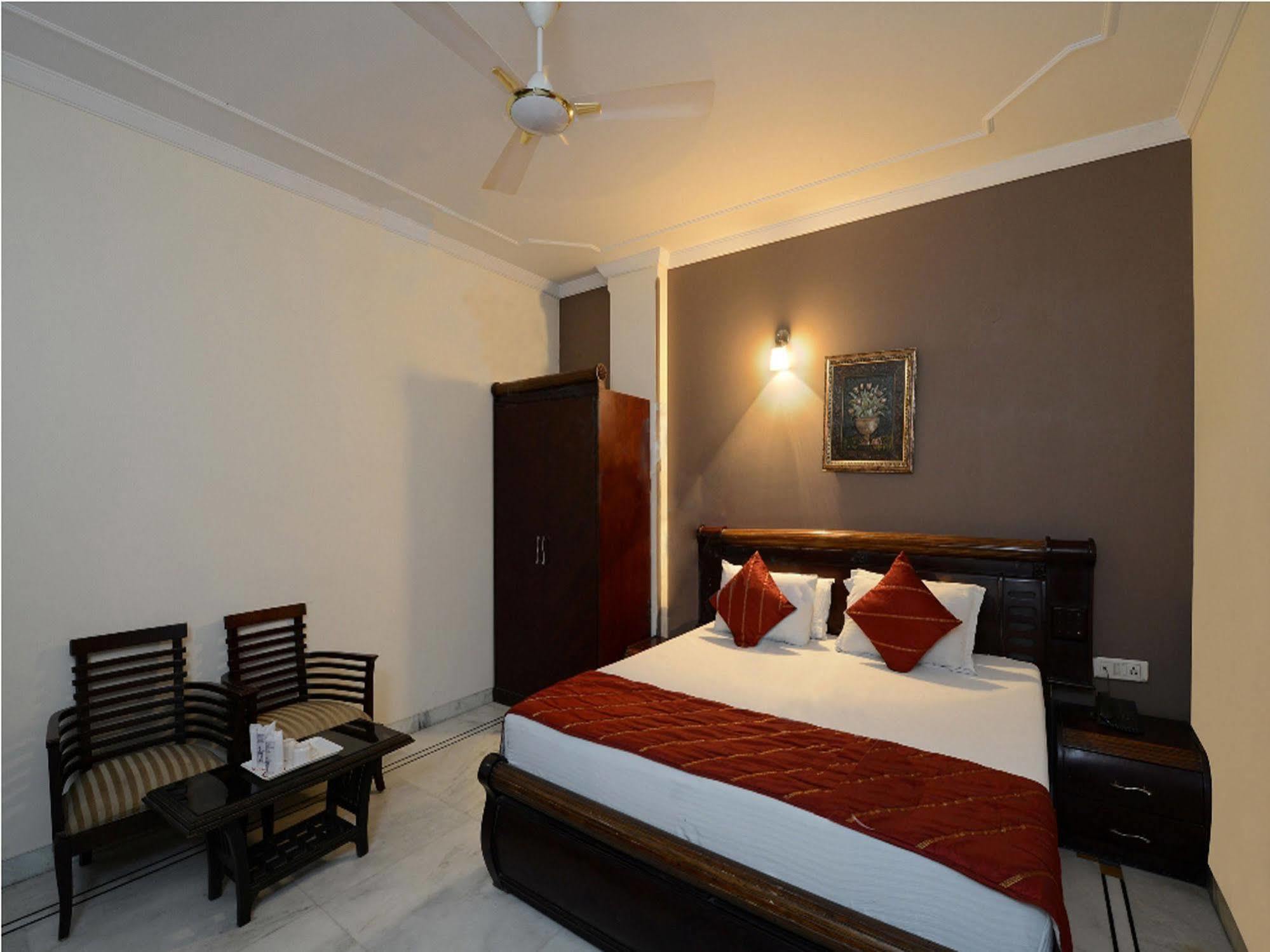 Airport Hotel Vishal Residency New Delhi Exterior photo